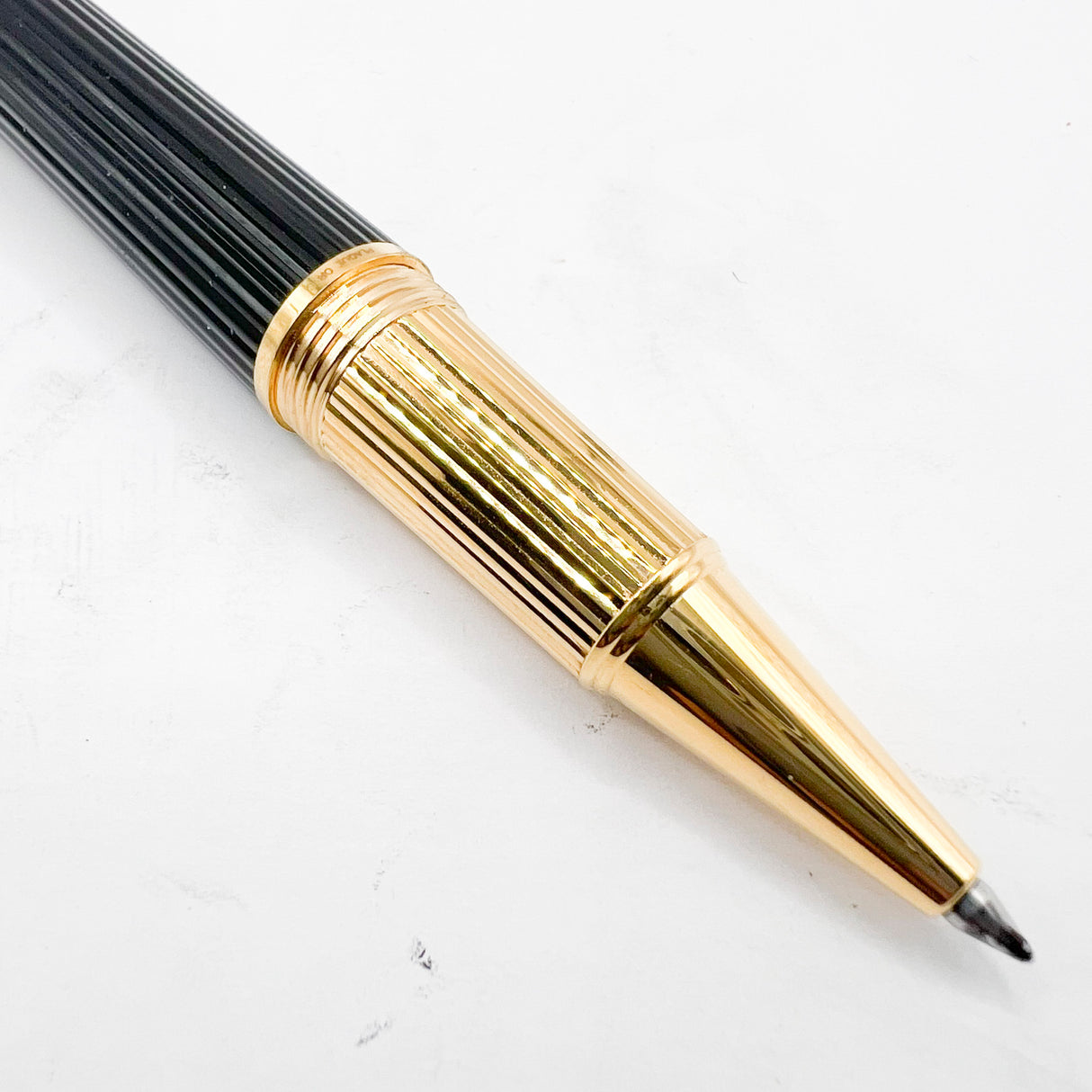 Cartier - Louis Cartier Black Fluted Rollerball - Gold-Plated Trim