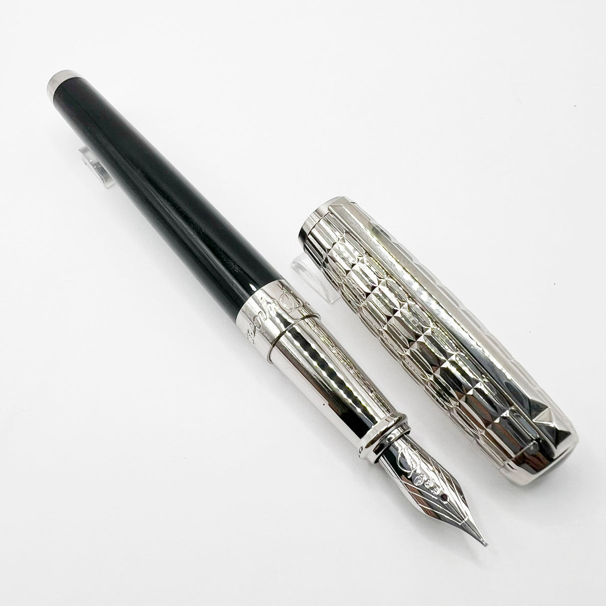 S.T. Dupont Large Line D Elysee Duotone Fountain Pen - Medium 14kt Gold Nib