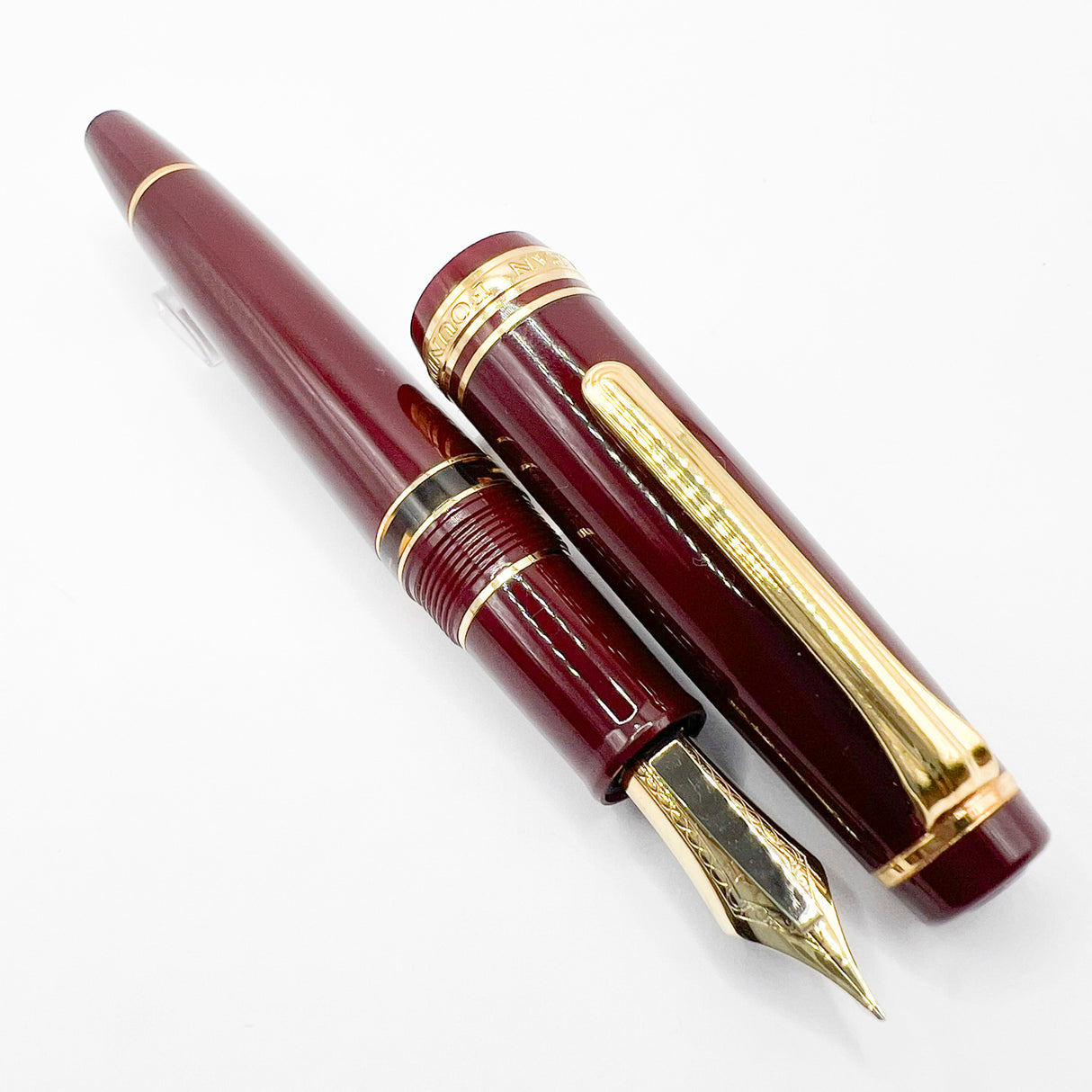 Sailor Maroon Pro Gear Realo Fountain Pen - Medium 21kt Gold EMPEROR Nib !!!!