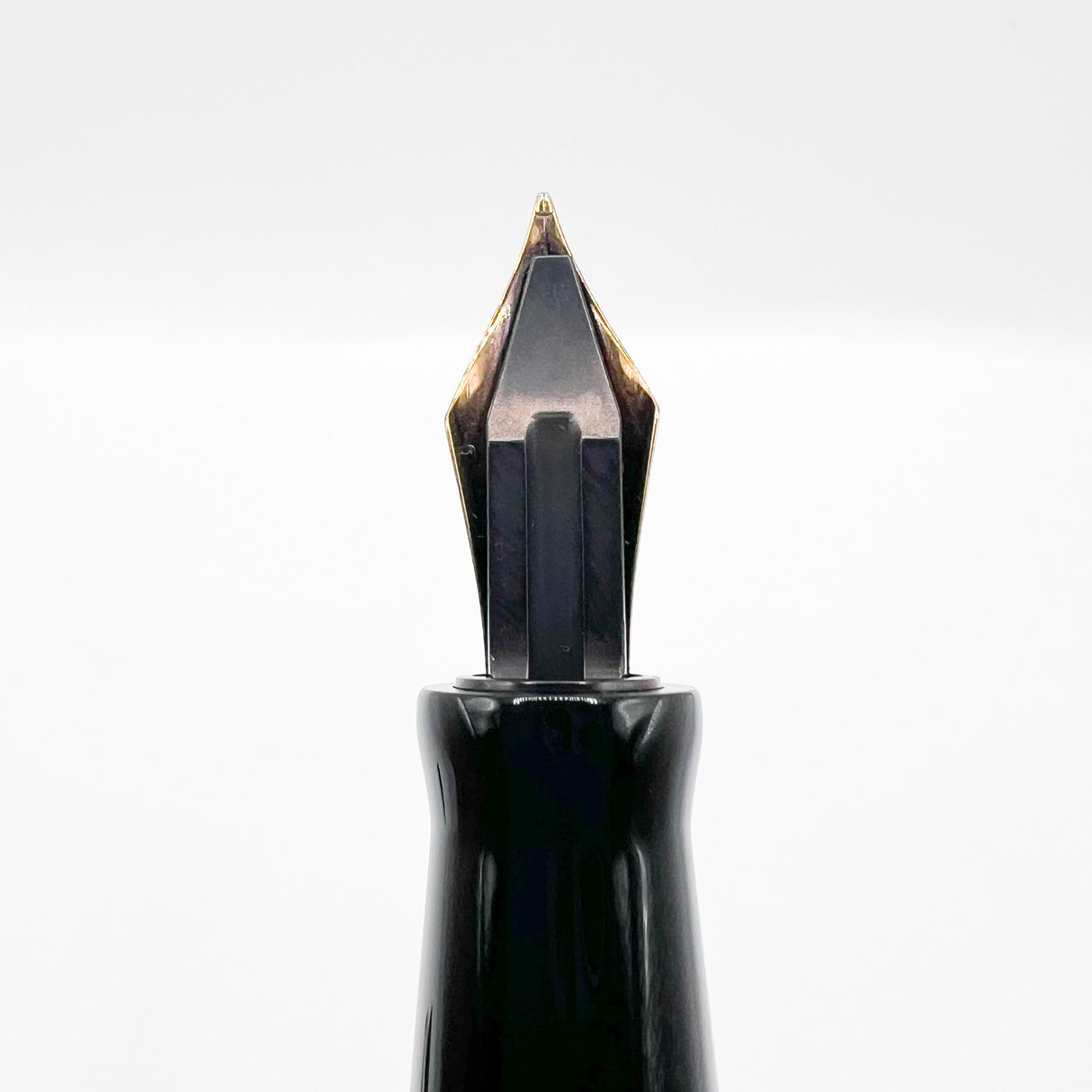 Visconti Moonlight Voyager Rose Gold Vermeil Fountain Pen - Medium 14kt Gold Nib