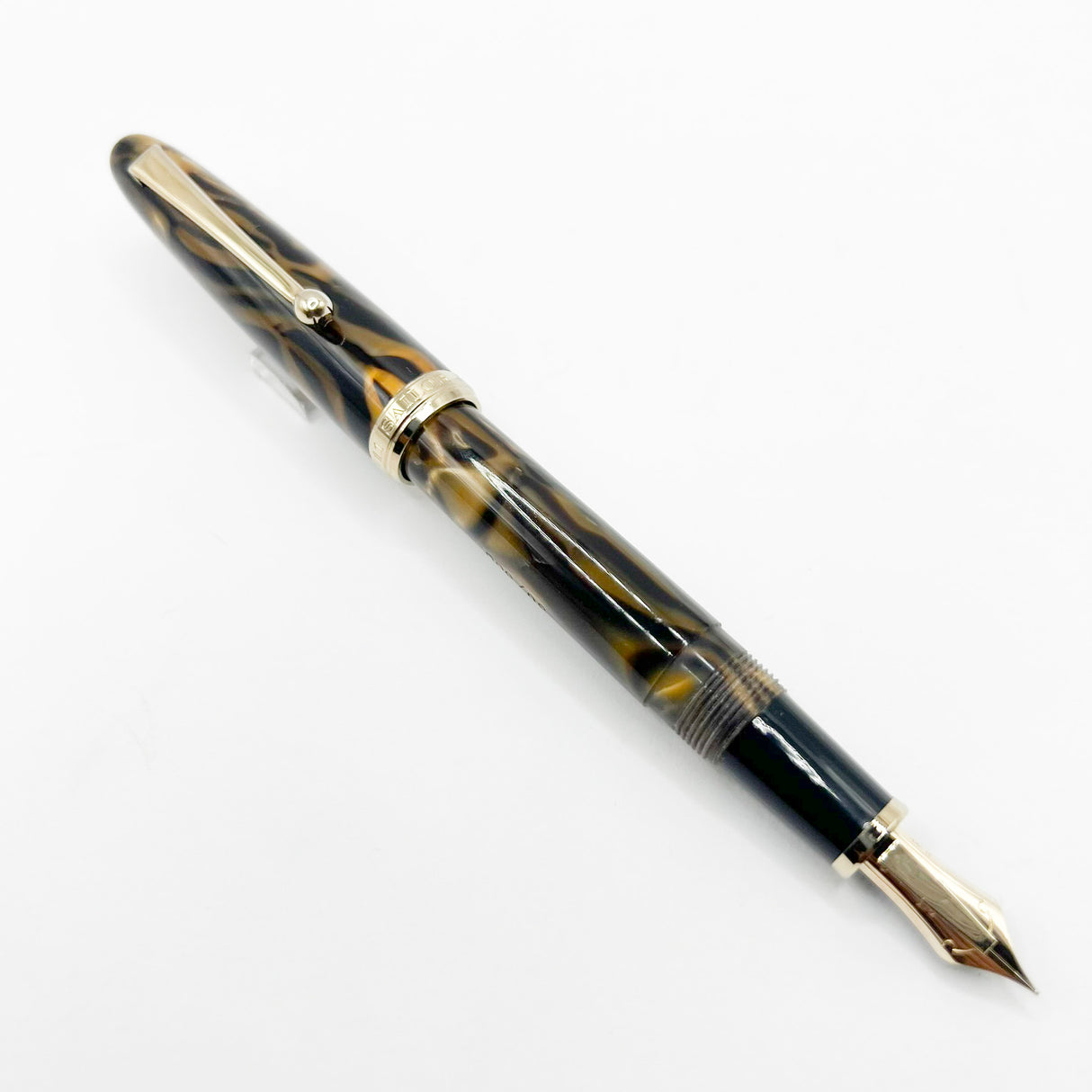 Sailor Imperial Magellan Style Limited Edition Fountain Pen for Levengers - Medium/Fine 14kt Gold EMPEROR Nib !!!!