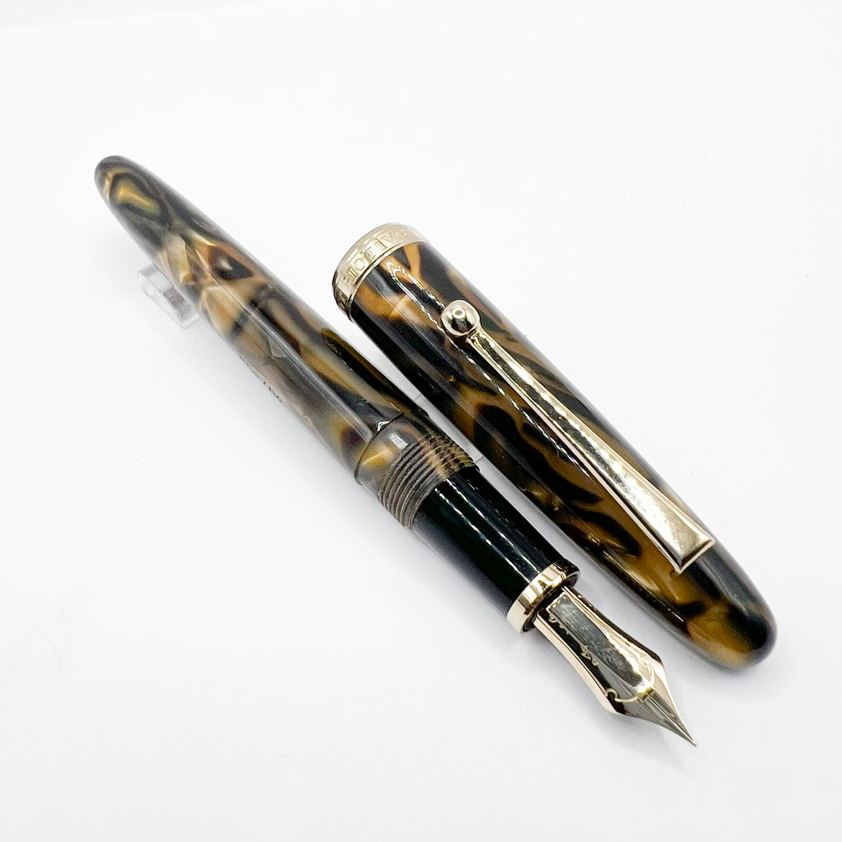 Sailor Imperial Magellan Style Limited Edition Fountain Pen for Levengers - Medium/Fine 14kt Gold EMPEROR Nib !!!!