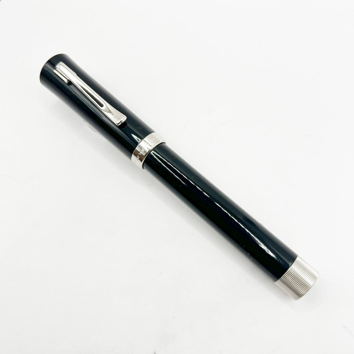 Graf von Faber Castell Smooth Black Intuition Fountain Pen  - Fine 18kt Gold Nib