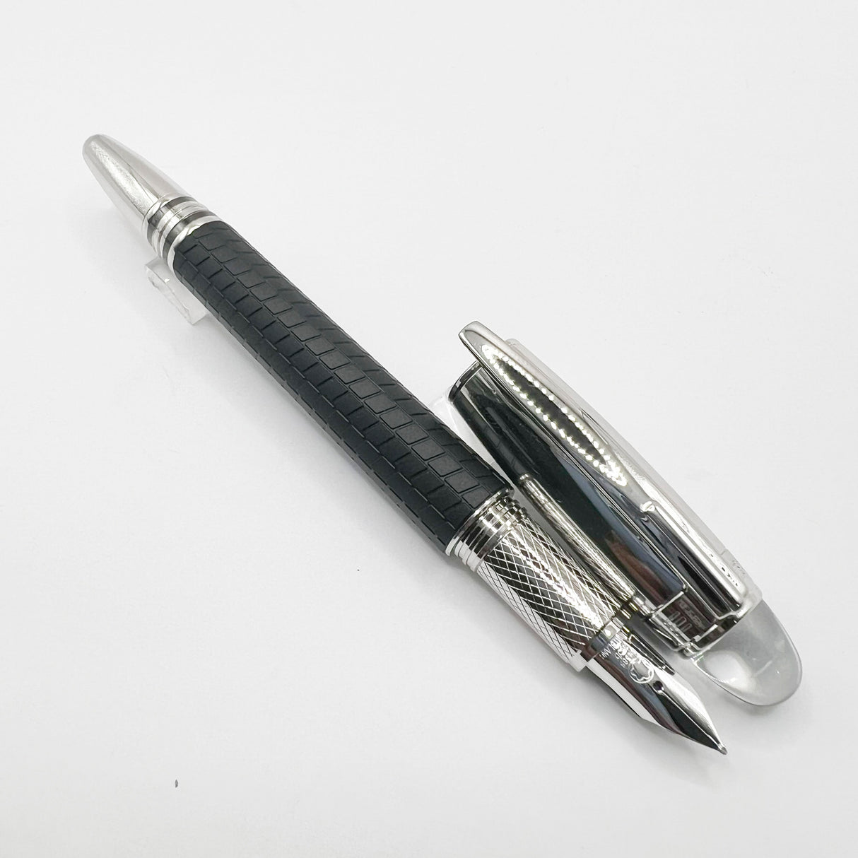 Montblanc Starwalker Doue Spirit of Racing Fountain Pen - Medium 14kt Gold Nib