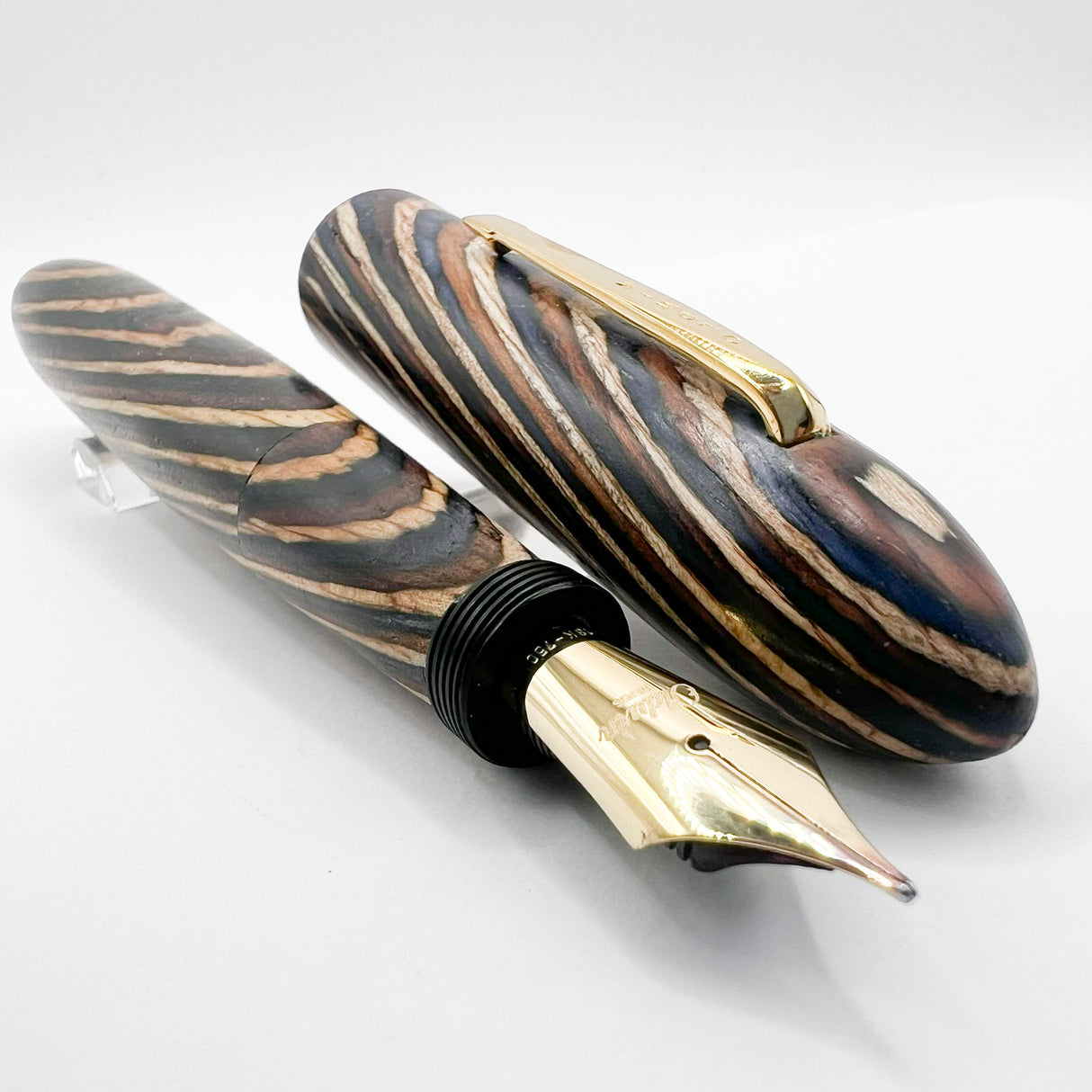 Oldwin (France) Oversized Wood Spina Fountain Pen -  Flexible Large #8 Medium 18kt Gold Nib