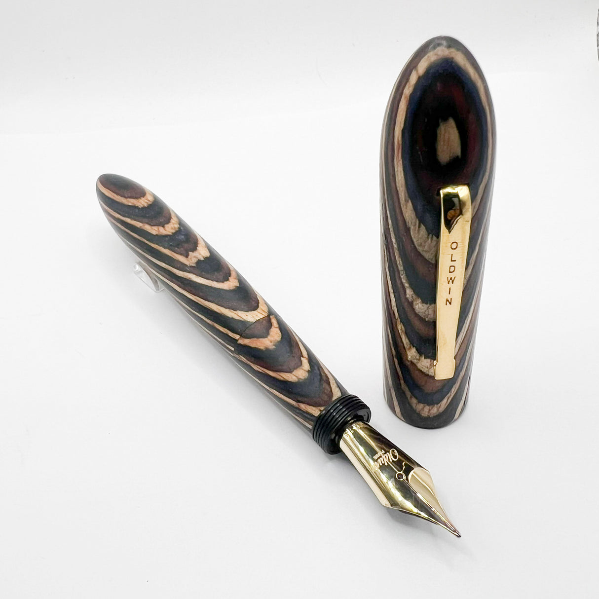 Oldwin (France) Oversized Wood Spina Fountain Pen -  Flexible Large #8 Medium 18kt Gold Nib