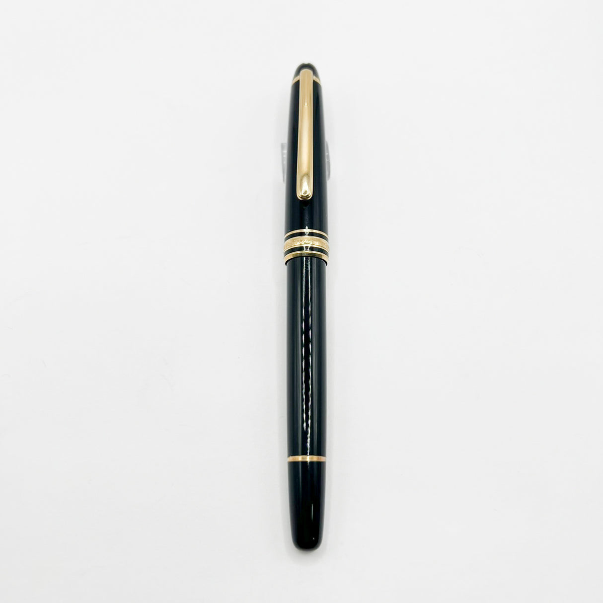 Montblanc Classique #144 Black Resin Fountain Pen  - Broad  14kt Gold Nib