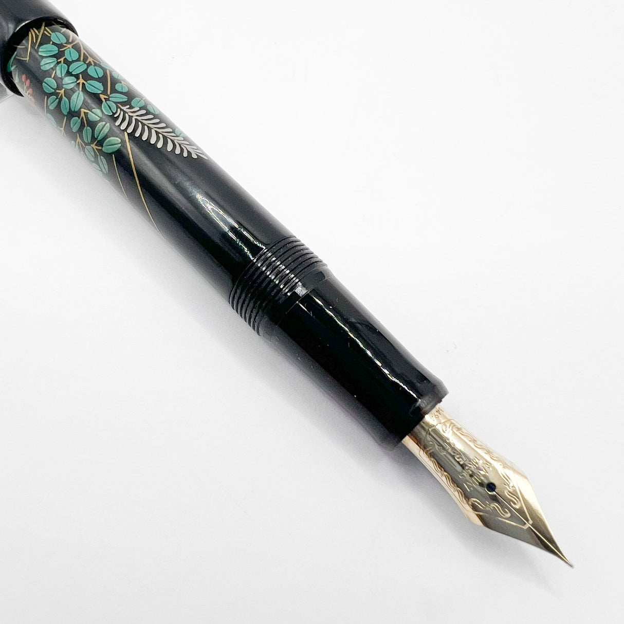 Pilot Namiki Nippon Art Wildflowers Fountain Pen  - Fine 14kt Gold Nib