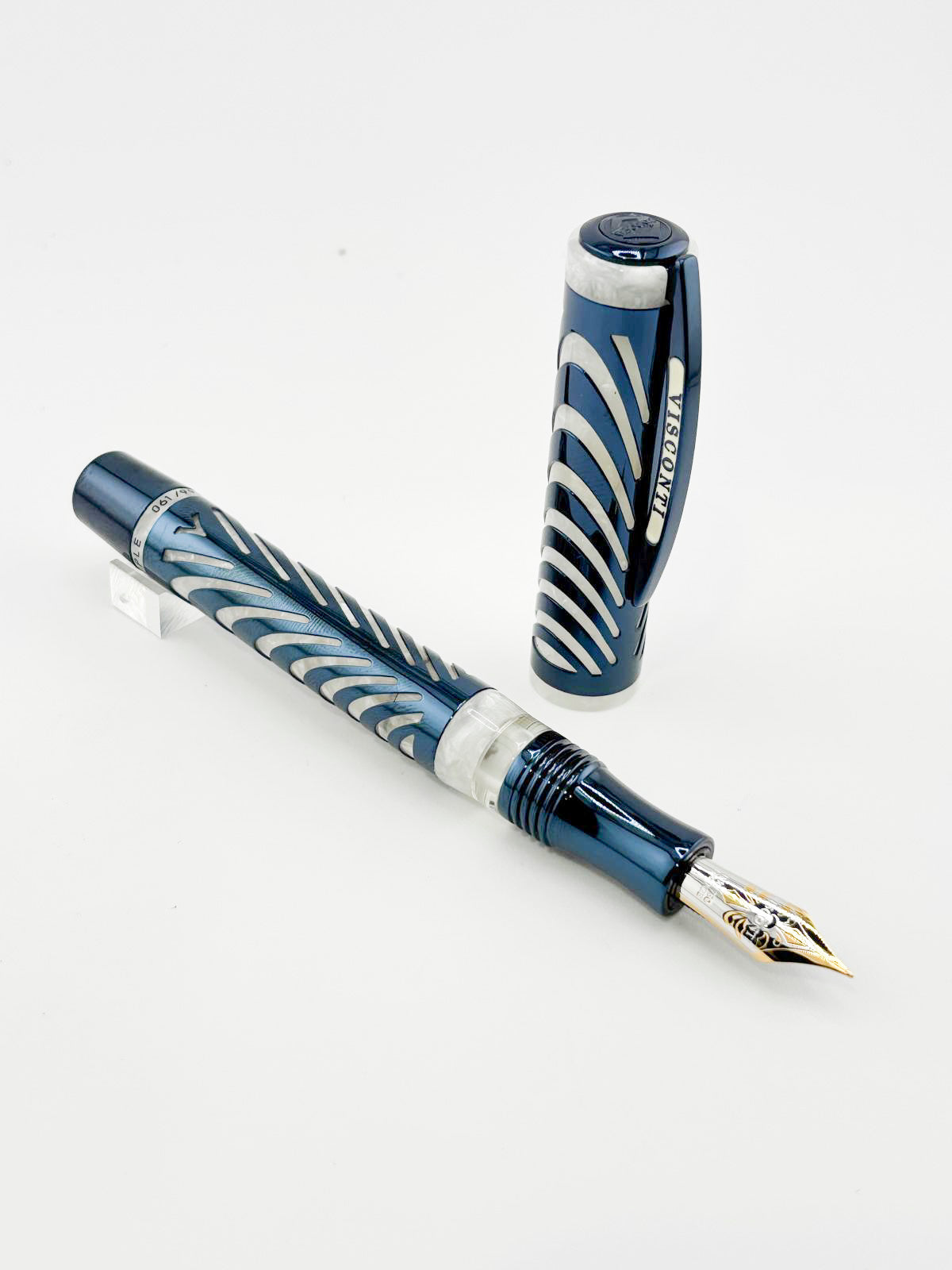 Visconti Ripple Silver Metallic Blue Limited Edition Fountain Pen - Flexible Fine 18kt Gold Nib