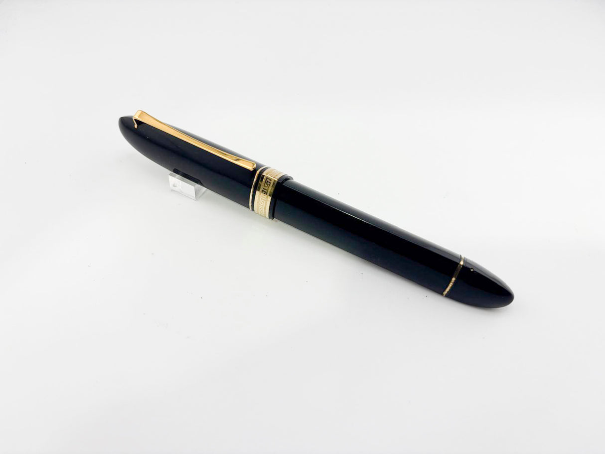 OMAS Oversized Blue/Black #360 Triangulated Fountain Pen - Fine 18kt Gold Nib