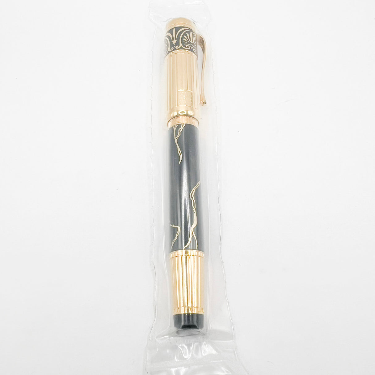 Montblanc Alexander The Great - Patron Of The Arts 1998 Limited Edition - Medium 18kt Gold Nib - Pen is Still Sealed!