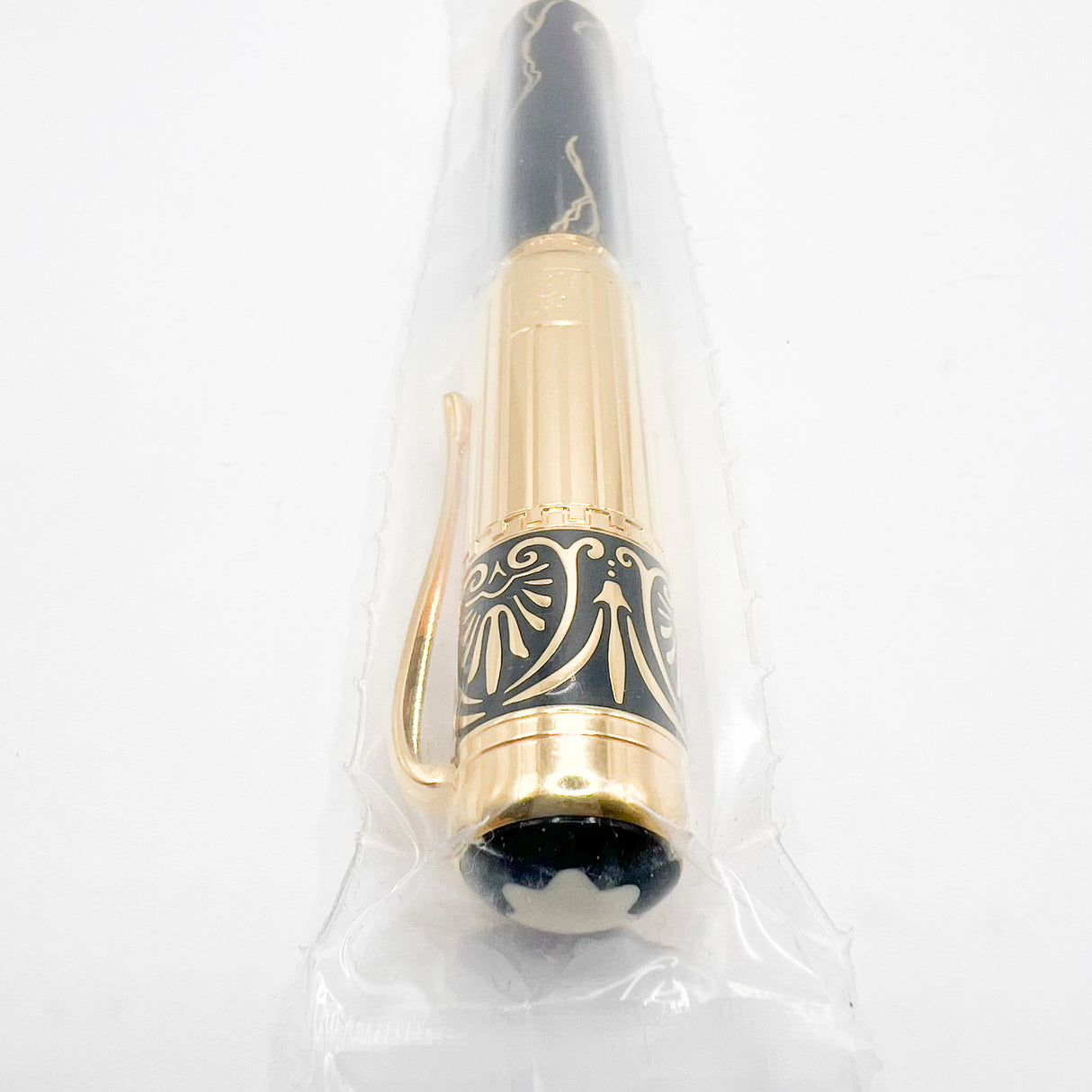Montblanc Alexander The Great - Patron Of The Arts 1998 Limited Edition - Medium 18kt Gold Nib - Pen is Still Sealed!