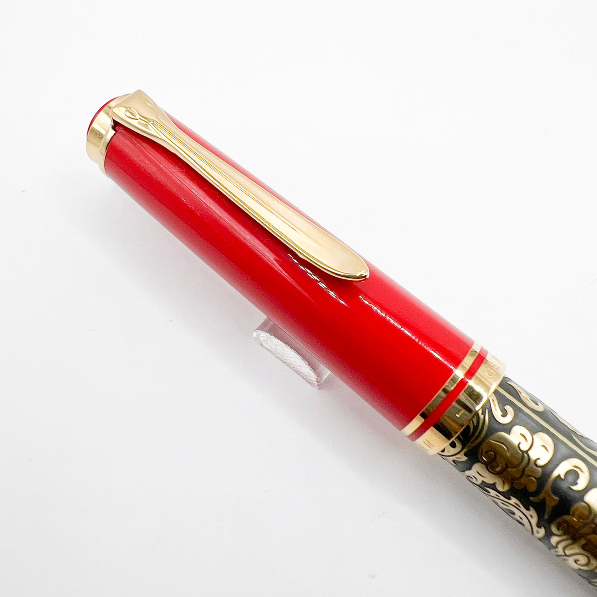 Pelikan Golden Phoenix Limited Edition Fountain Pen - Fine 18kt Gold Nib