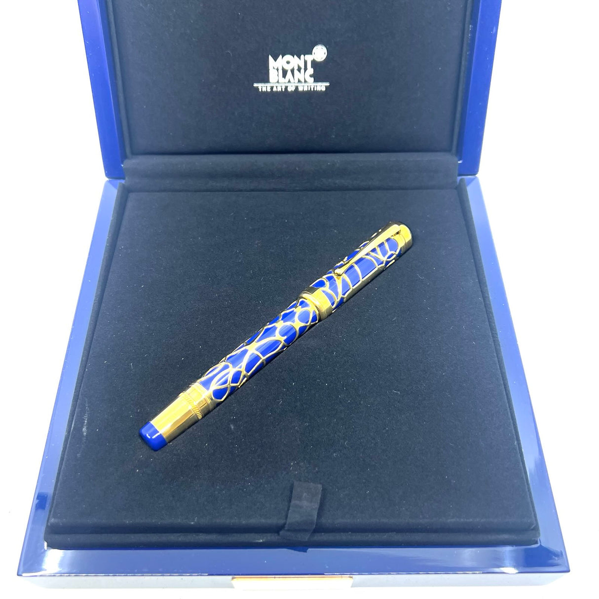 Montblanc Prince Regent 888- 18 Kt SOLID GOLD Overlay - Patron Of The Arts Limited Edition Fountain Pen - Medium 18kt Gold Nib