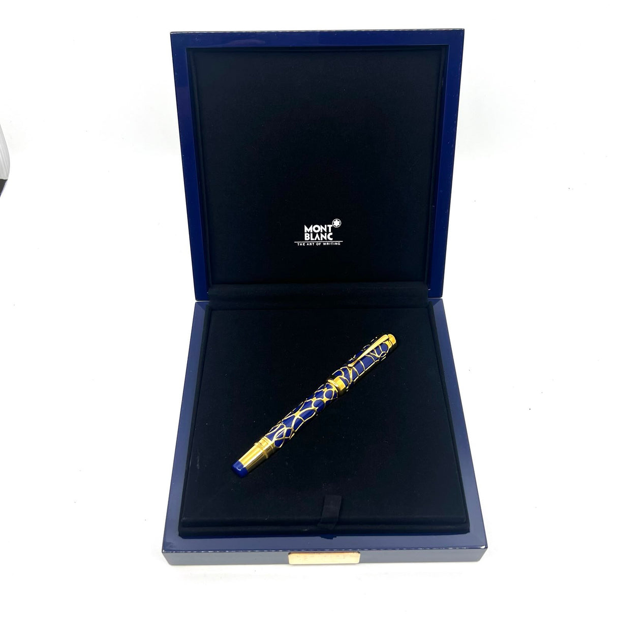 Montblanc Prince Regent 888- 18 Kt SOLID GOLD Overlay - Patron Of The Arts Limited Edition Fountain Pen - Medium 18kt Gold Nib