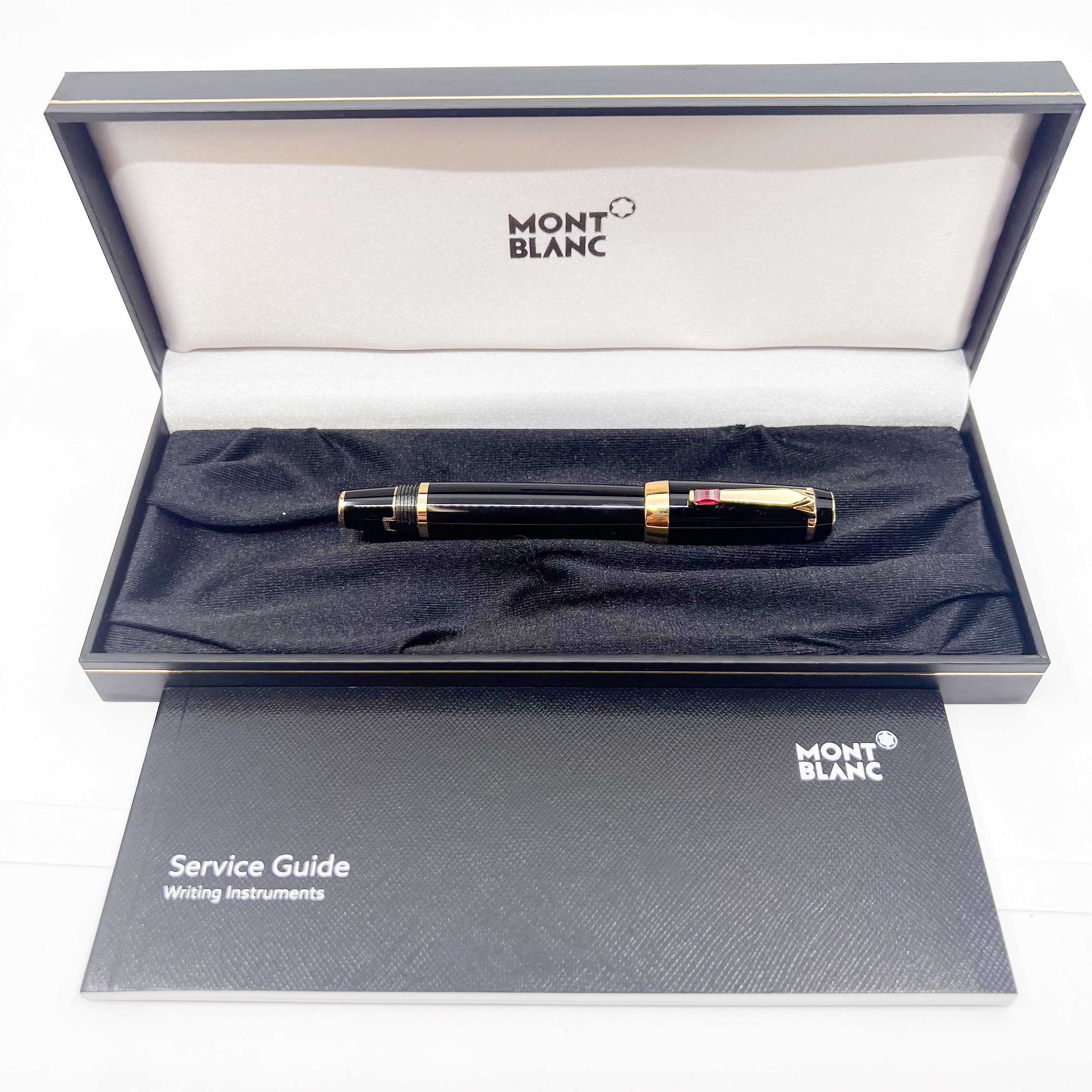 Montblanc Boheme Rouge - Black Resin Fountain Pen - Retractable