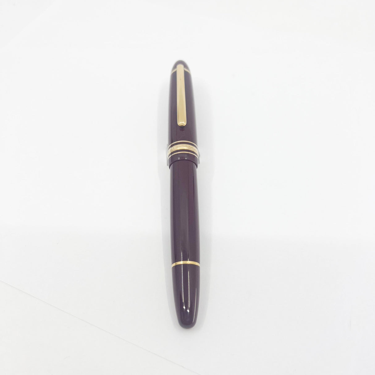 Montblanc Meisterstuck Bordeaux Resin 146 LeGrand Fountain Pen - Fine 14kt Gold Nib