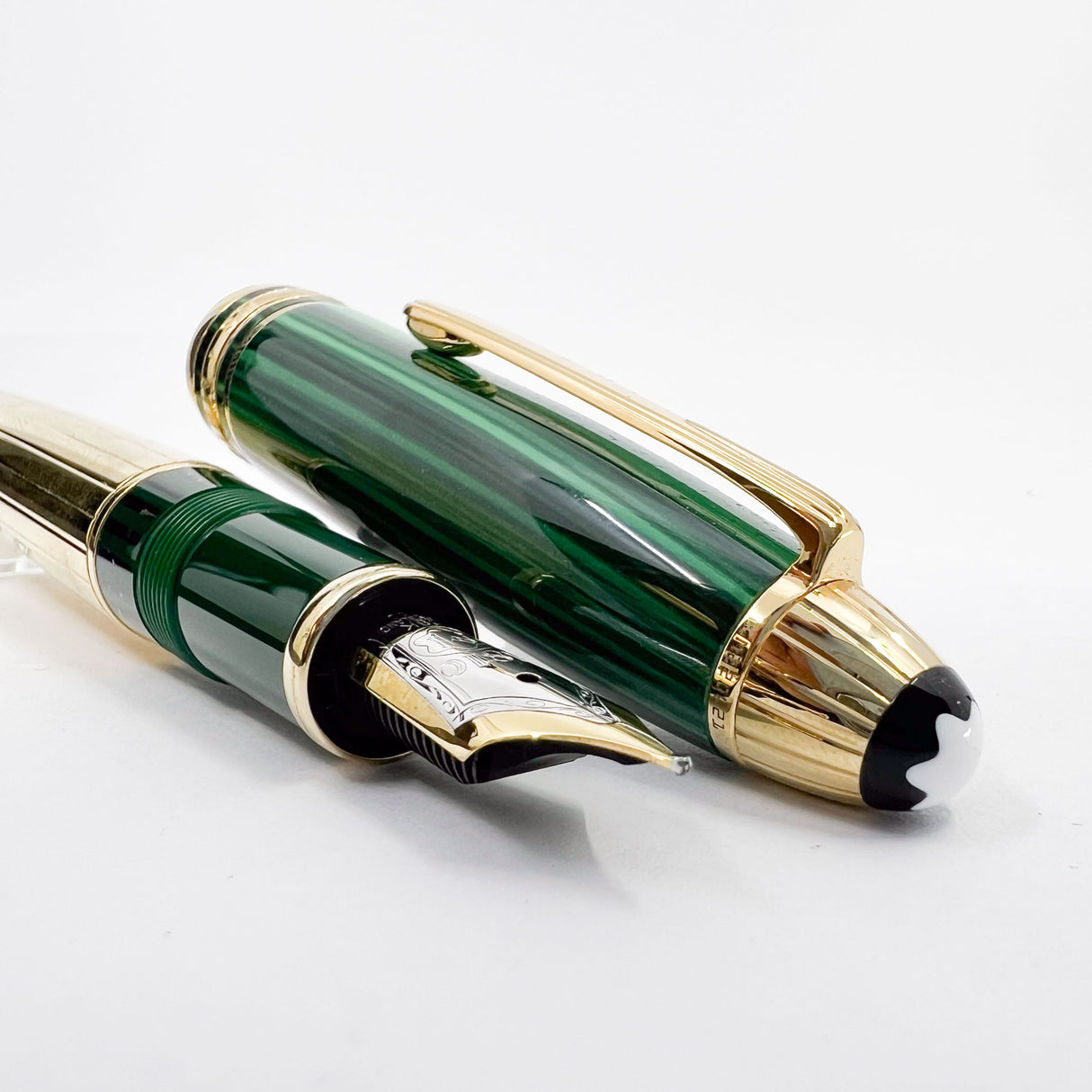 Montblanc Czar Nikolai LeGrand Fountain Pen - Malachite Cap/Gold Vermeil Barrel - Medium 18kt Gold Nib