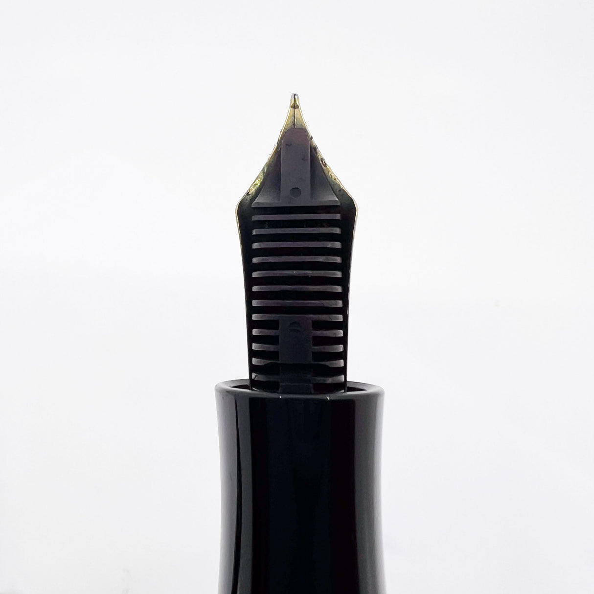 Montblanc Agatha Christie Sterling Silver Limited Edition Fountain Pen - Fine 18kt Gold Nib