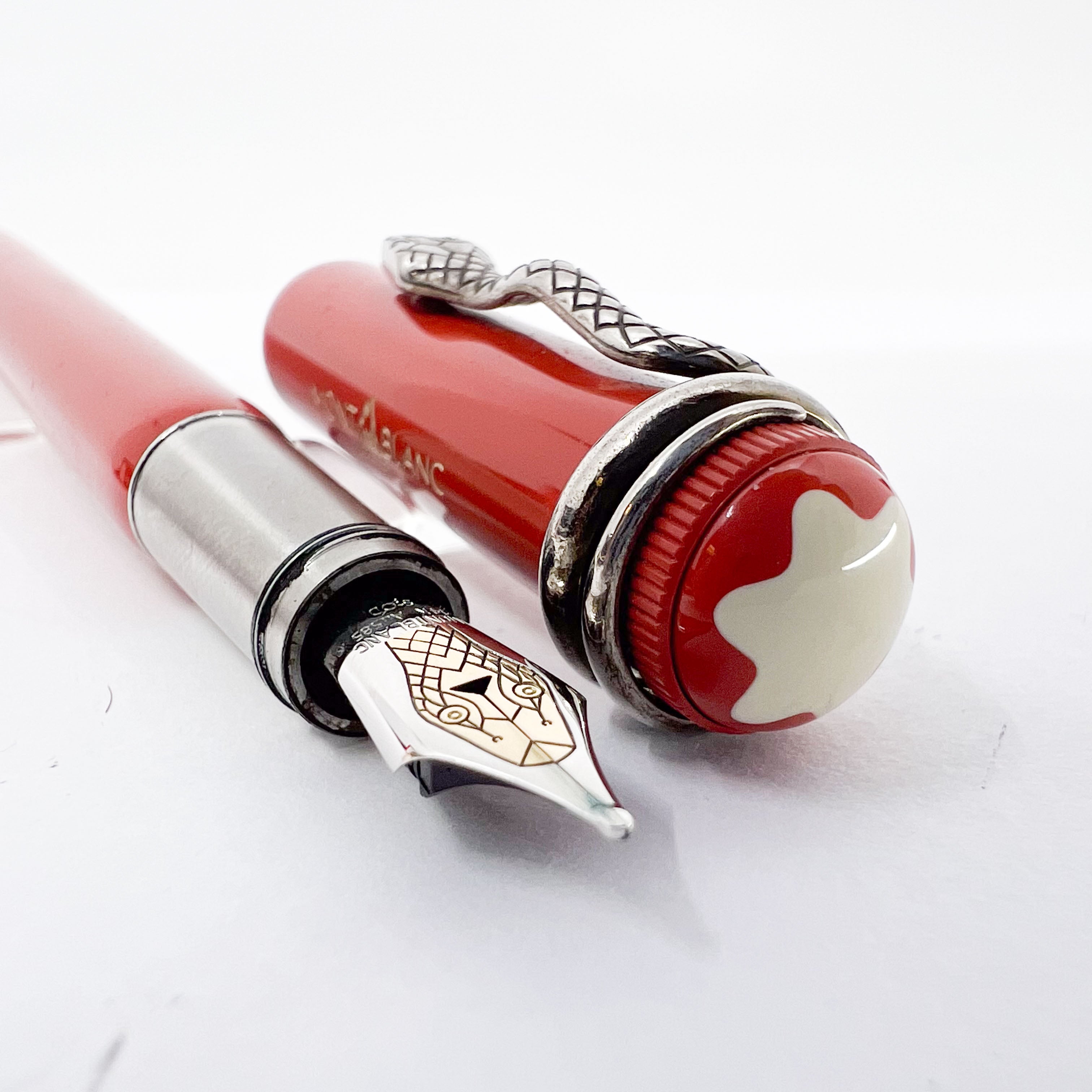 Montblanc Heritage Rouge et Noir Coral Special Edition Fountain