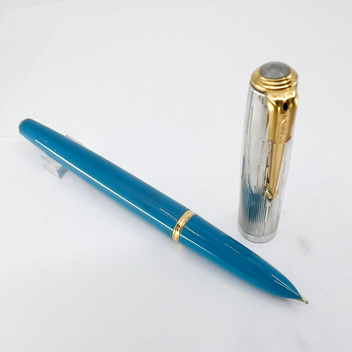Parker 51 Special Edition Sterling Silver & Vista Blue Fountain Pen - Medium 18kt Gold  Nib
