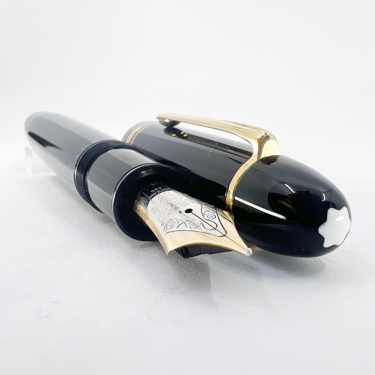 Montblanc Meisterstuck #149 Fountain Pen - Largest Of The Meisterstucks -  Semi-Flex Fine 14kt Gold Nib