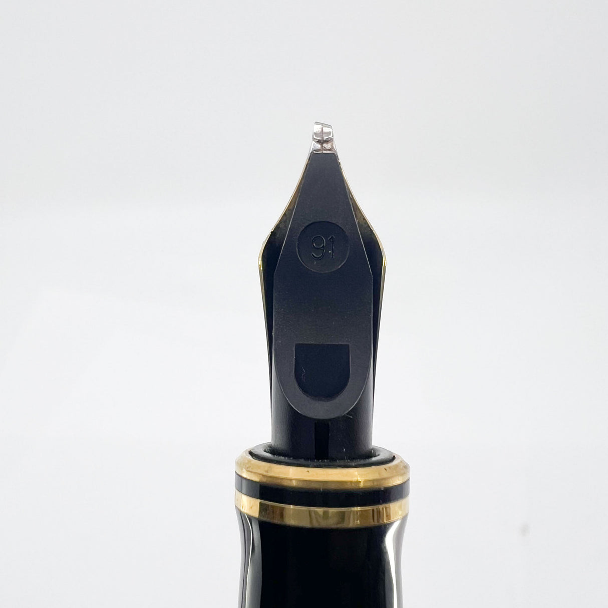 Parker Duofold Centennial (Largest) Marbled Blue Fountain Pen - Double Broad Oblique #91 18kt Gold Nib