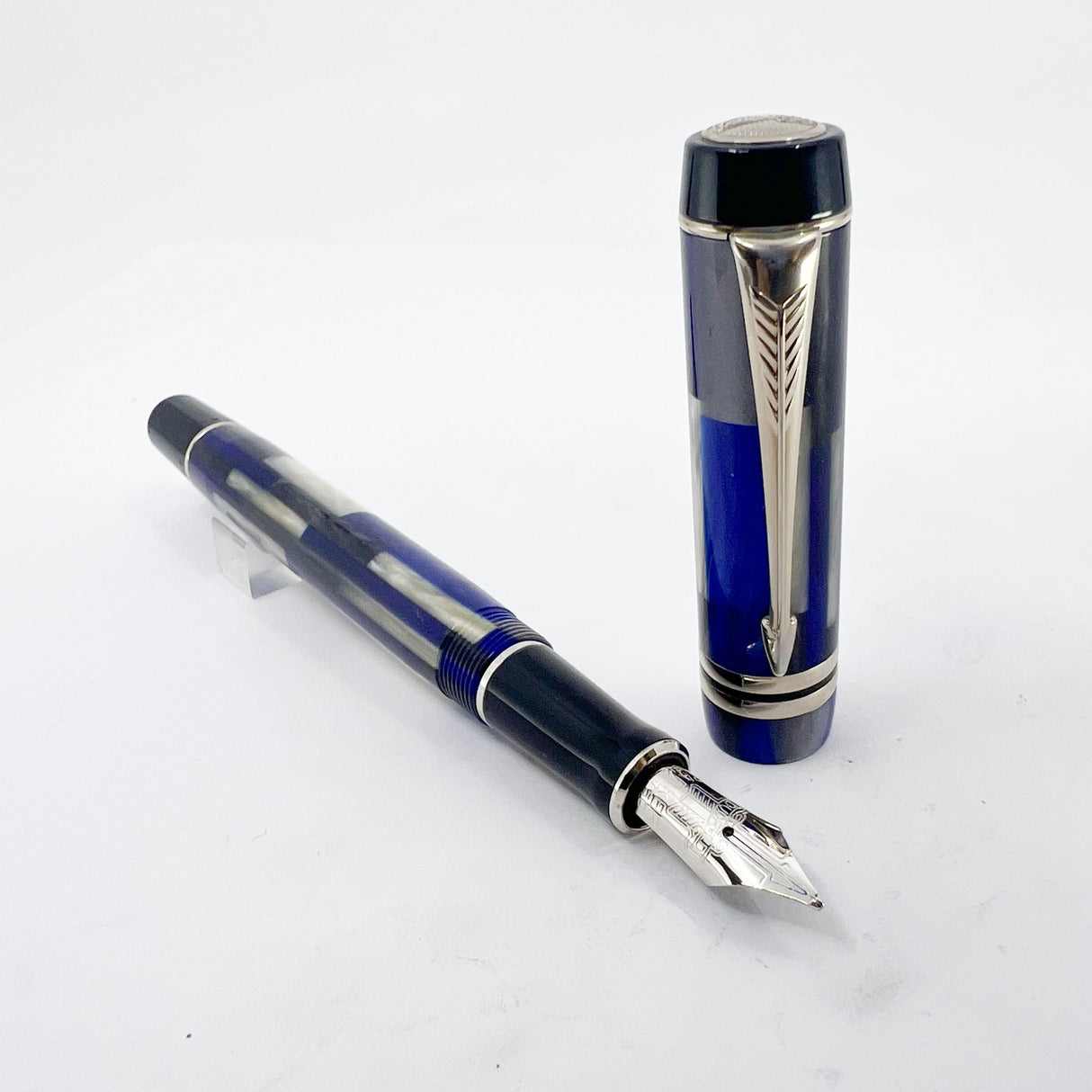 Parker Blue Mosaic International Duofold Fountain Pen - Medium 18kt Gold Nib