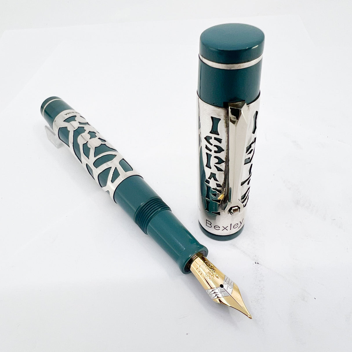 Bexley 50th Anniversary of Israel Statehood (1948-1998) Sterling Silver Limited Edition  Fountain Pen #025/100 - Medium 14kt Gold Nib