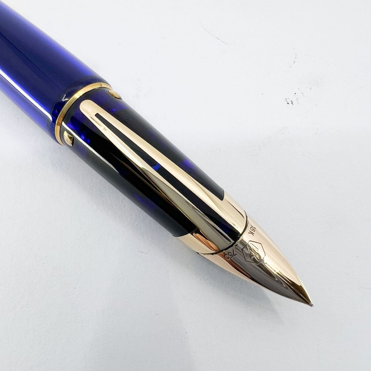 Waterman Edson Blue Translucent Fountain Pen - Fine 18kt Gold  Nib