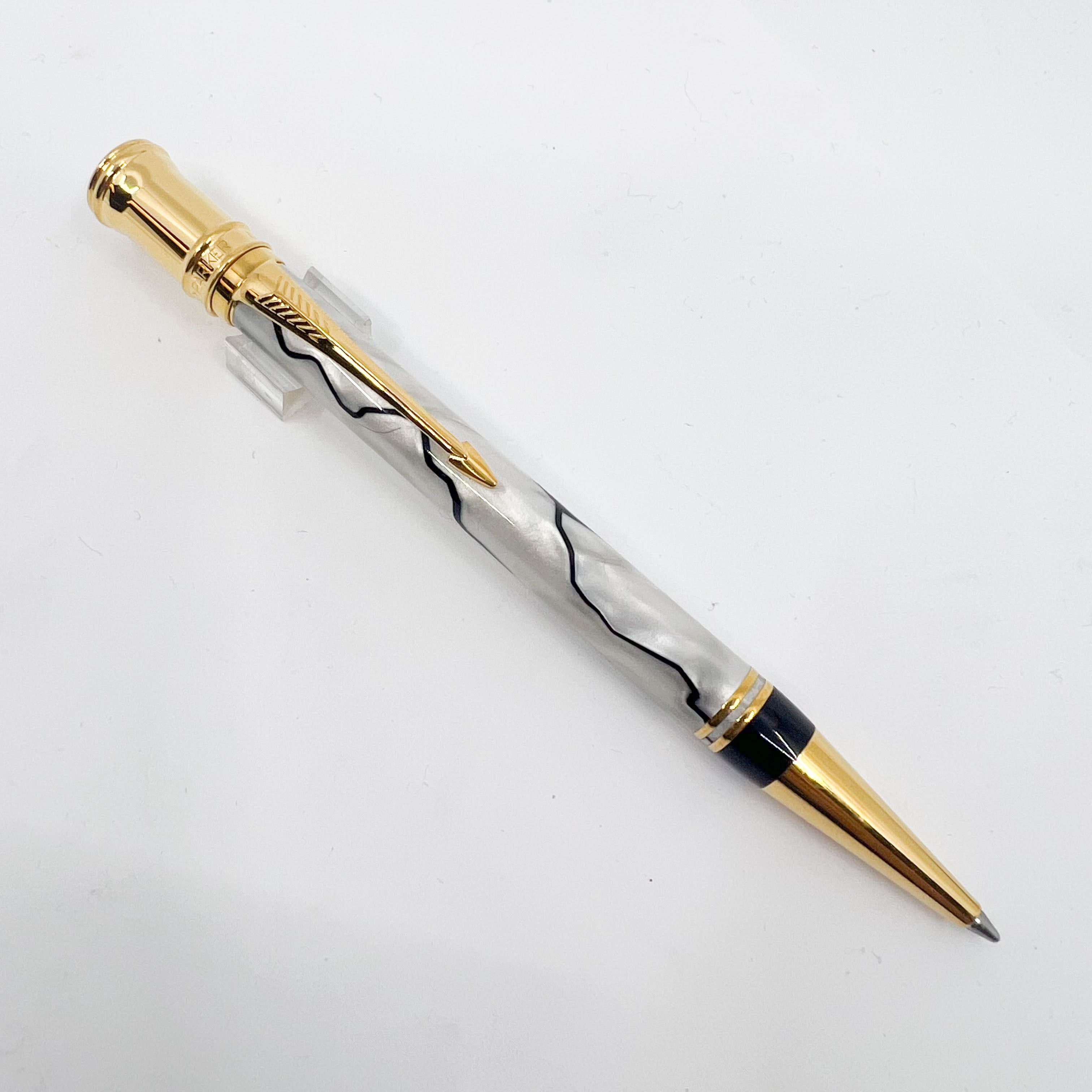 Parker Duofold Lustrous Pearl & Black Ballpoint Pen – Fountain Pen