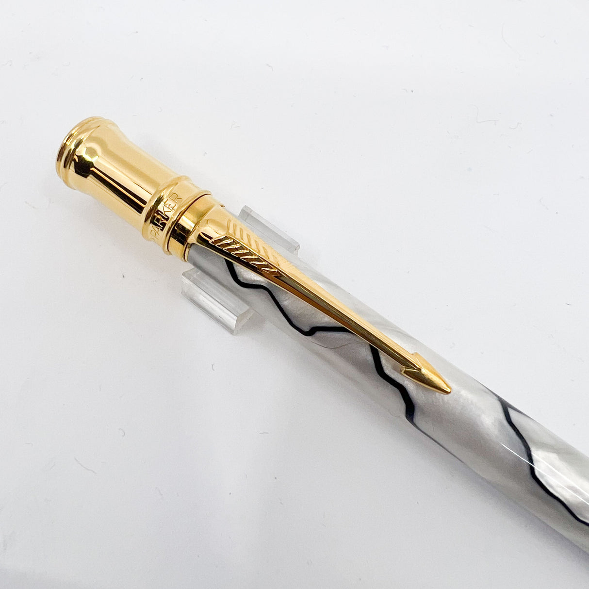 Parker Duofold Lustrous Pearl & Black Ballpoint Pen