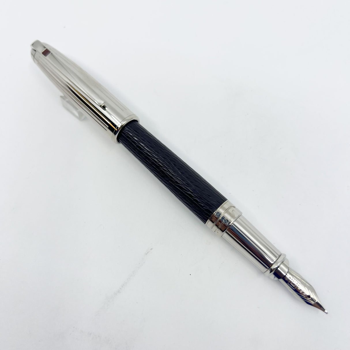 S. T. Dupont Orpheo Fountain Pen - Palladium Plated Cap - Textured Leather Barrel -  Medium 18kt Gold Nib