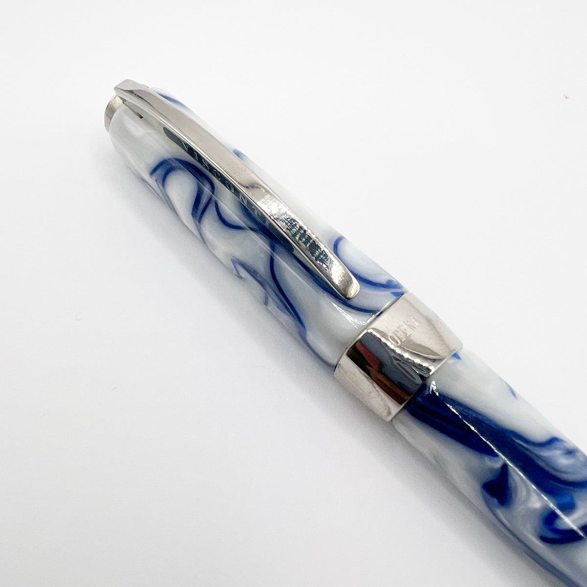 Balpen Type Opera Visconti Opera Nordic Blue & Lustrous White Ballpoint Pen – Fountain ...