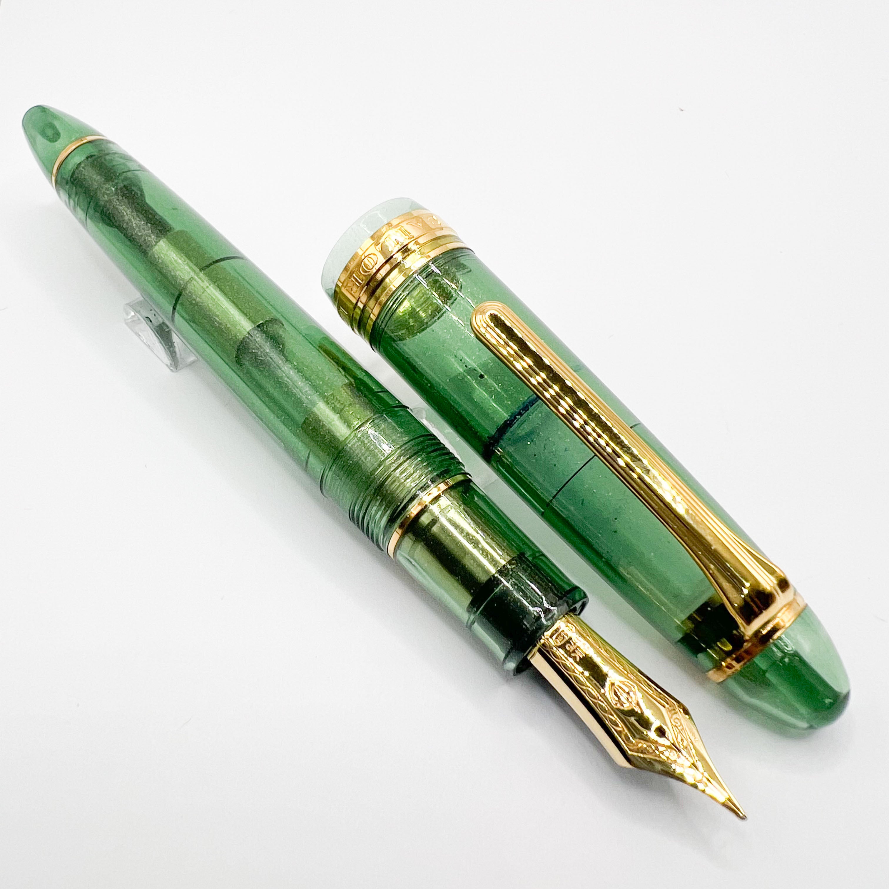 Sailor 2023 Pen of the Year 1911 Large Olive Green Shimmer