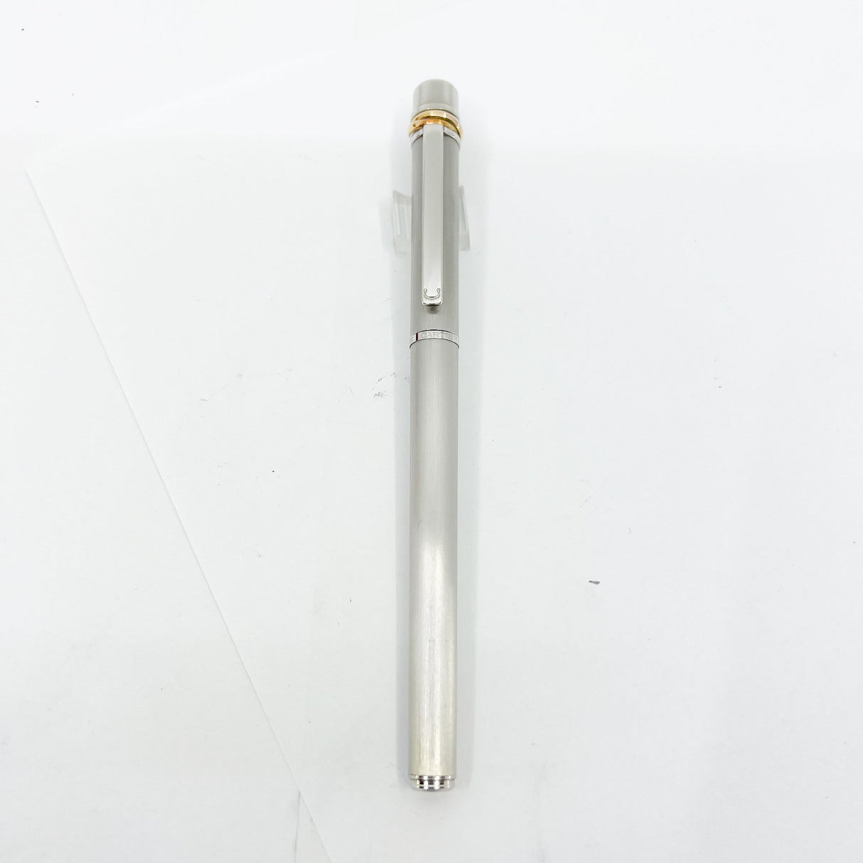 Cartier  Brushed Steel Must de Cartier Fountain Pen/Trinity Bands - Medium 18kt Gold Nib