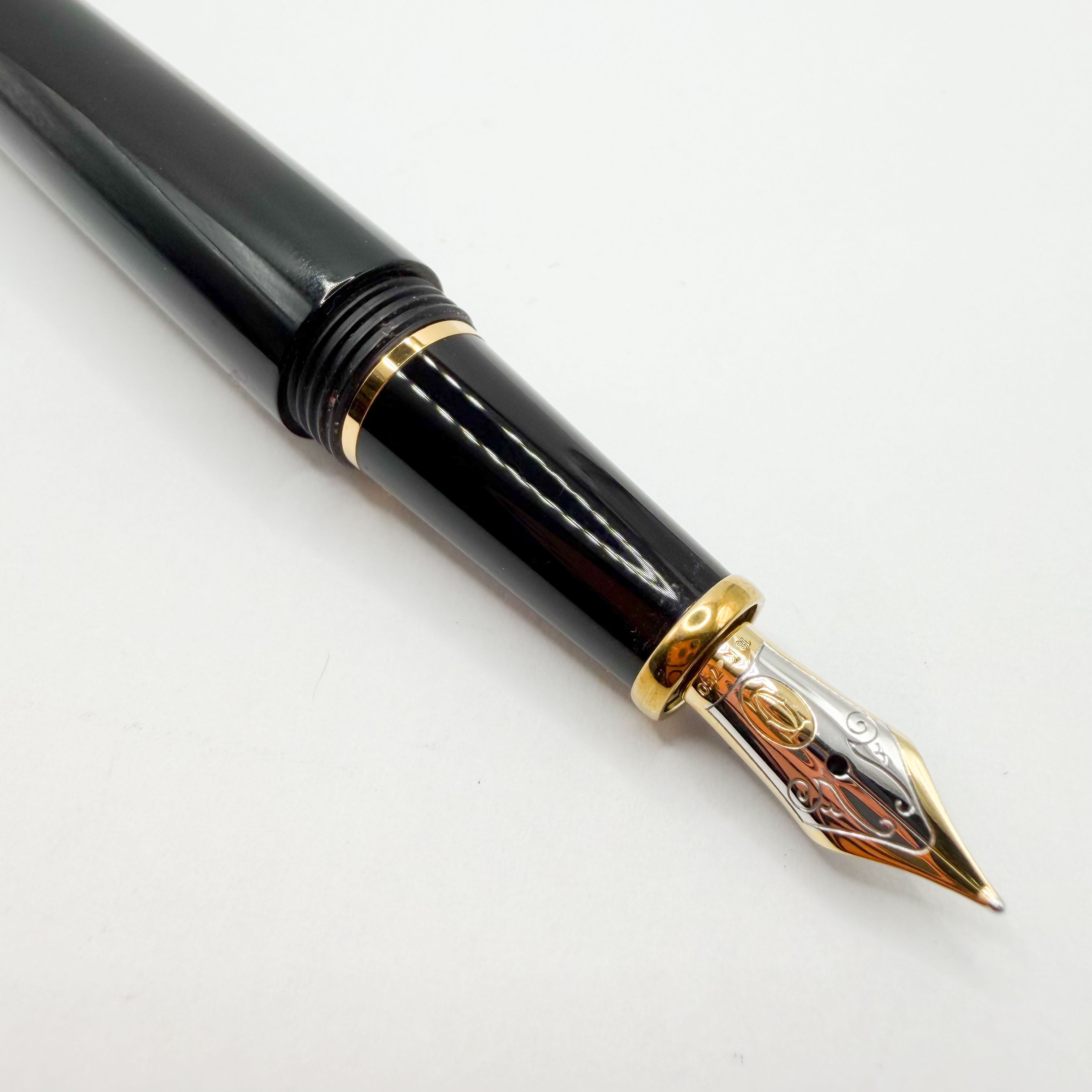 Cartier Diabolo Black Composite Fountain Pen - Medium 18kt Gold