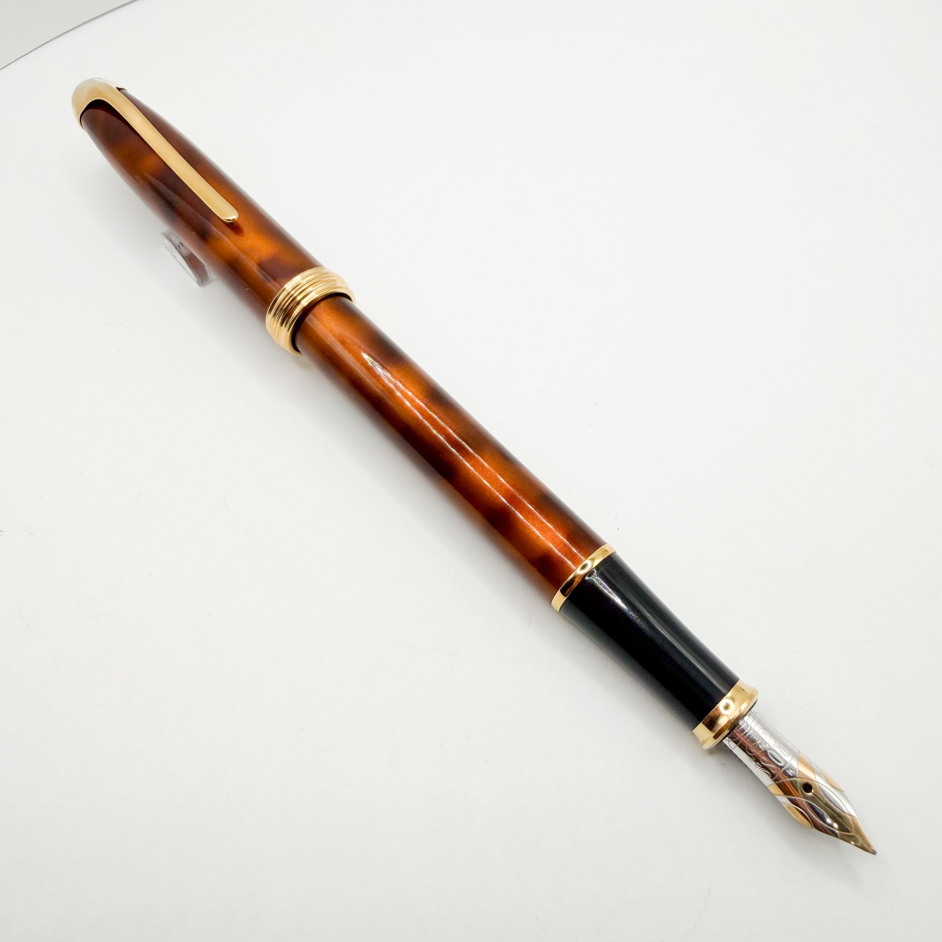 Cross Pinnacle Amber Marble Lacquer Fountain Pen - Medium 18kt