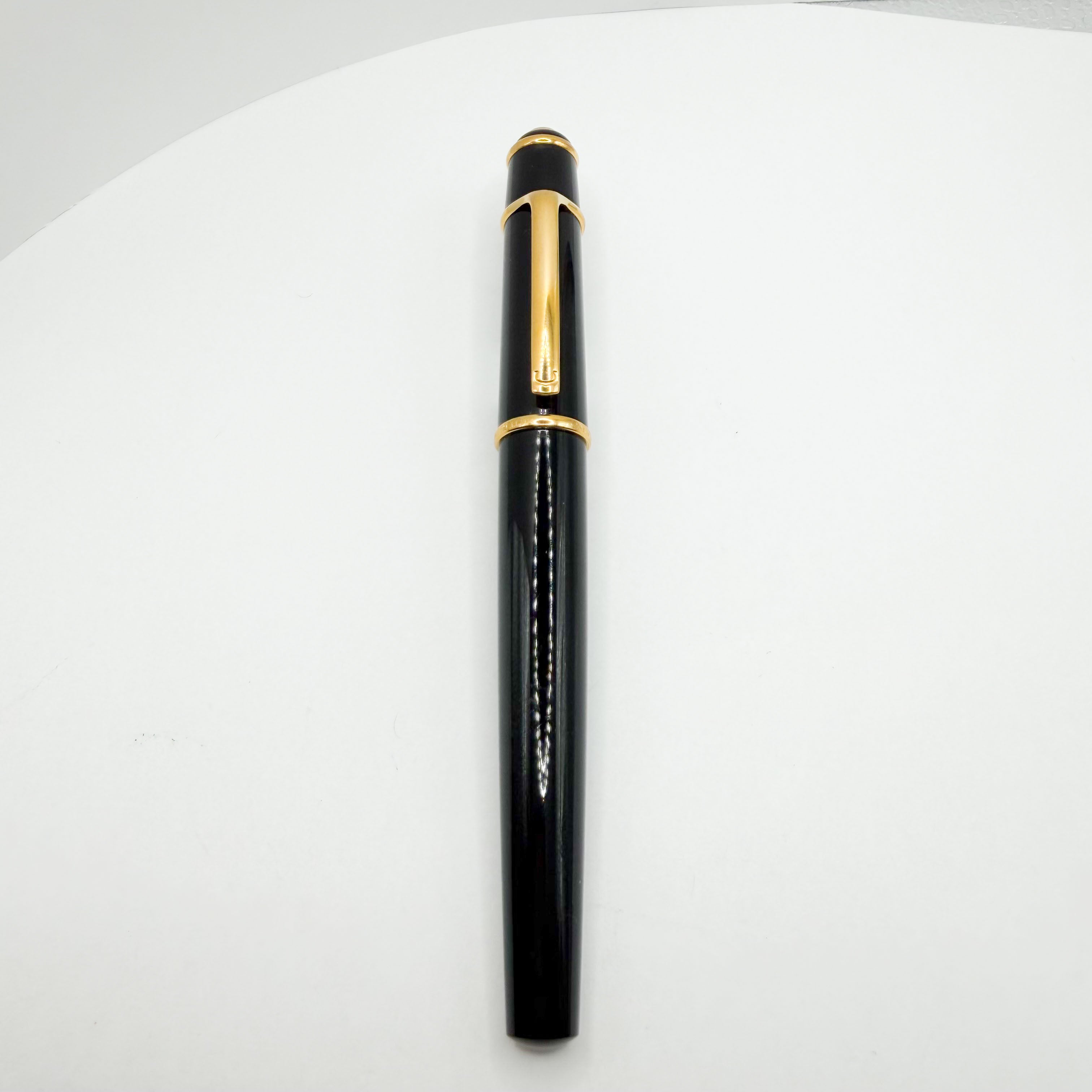 Cartier Diabolo Black Composite Fountain Pen - Medium 18kt Gold