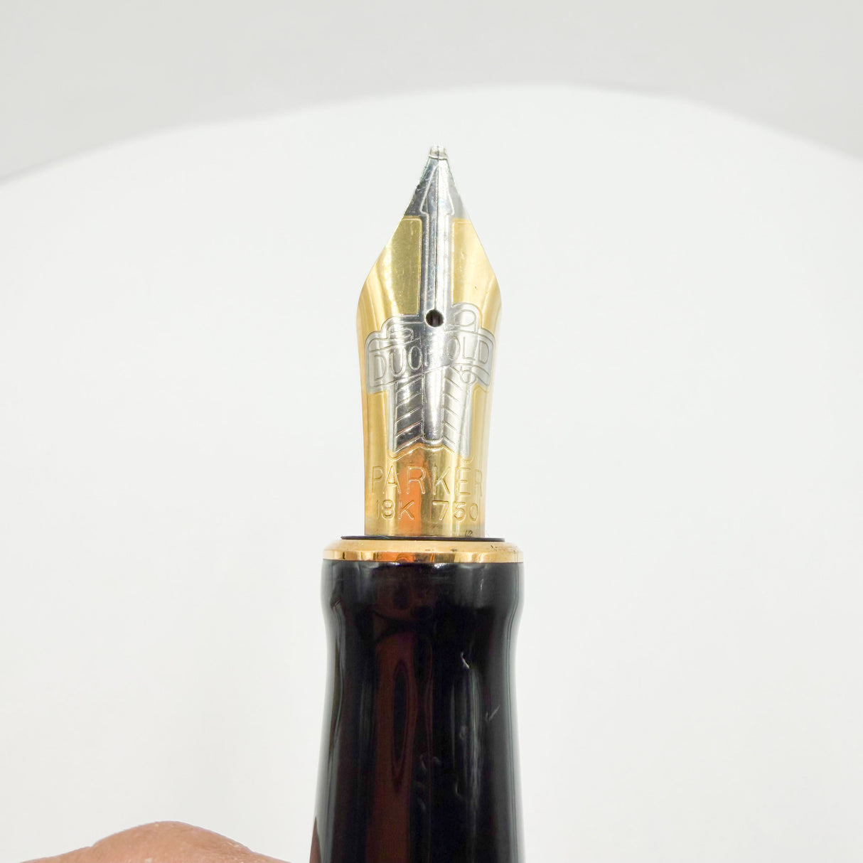 Parker Duofold Centennial (Largest) Lustrous  Pearl & Black Fountain Pen - Medium Italic 18kt Gold Nib