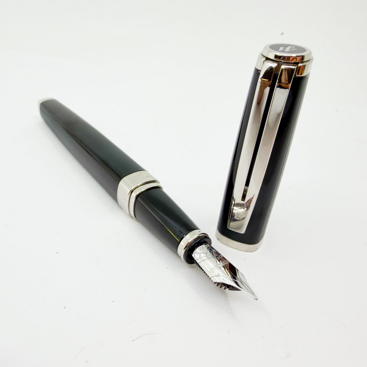 Waterman Oversized Exception Black Fountain Pen - Alternating Sides of Charcoal Stripes -Medium 18kt Gold Nib