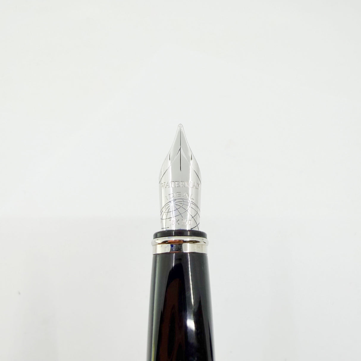 Waterman Oversized Exception Black Fountain Pen - Alternating Sides of Charcoal Stripes -Medium 18kt Gold Nib