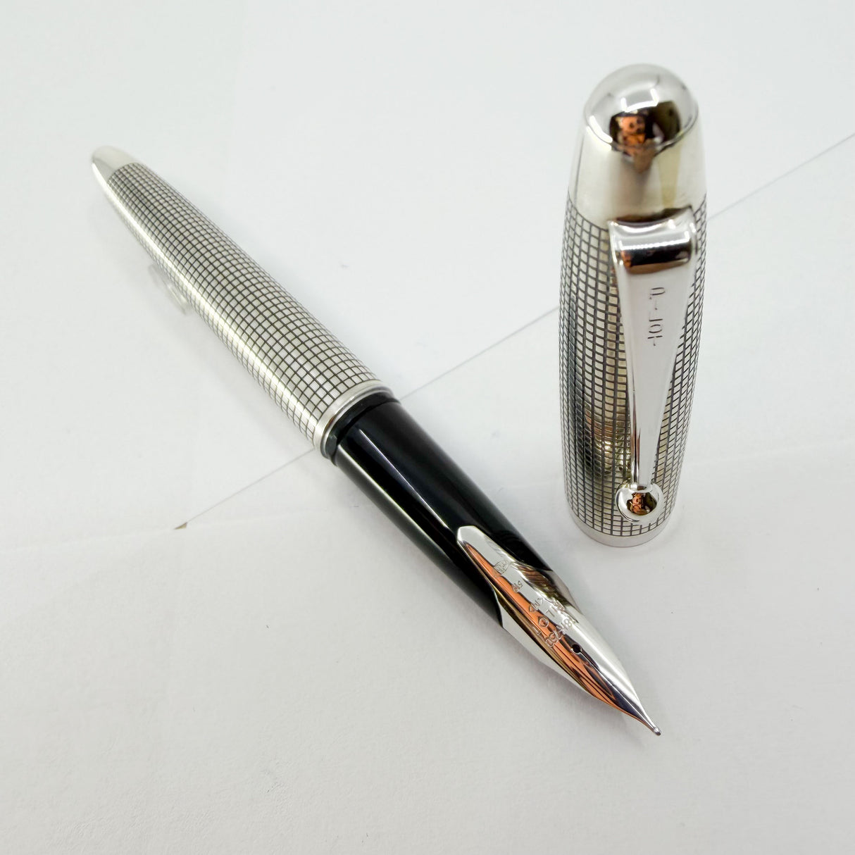 Pilot  Cross-Hatched Sterling Silver Silvern Koushi Fountain Pen