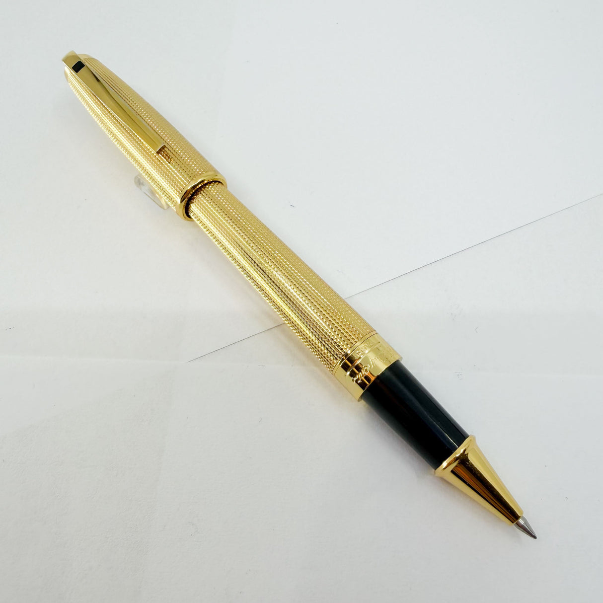 S.T. Dupont Large Orpheo Gold-Plated Barleycorn Rollerball