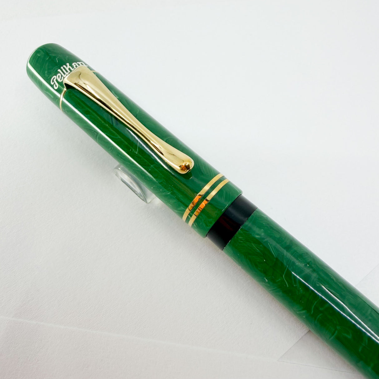 Pelikan "1935 Originals of their Time" Green Jade Celluloid Limited Edition Fountain Pen - Medium 18kt Gold Nib