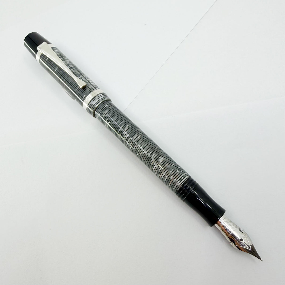 Montegrappa Nazionale Flex Shiny Circles Celluloid Limited Edition Fountain Pen - Flexible Fine 14kt Gold Nib