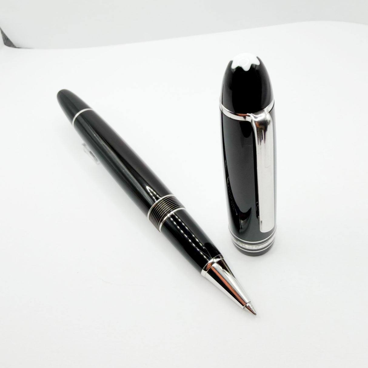 Montblanc Meisterstuck  Black Resin - Platinum Plated Trim LeGrand  Rollerball