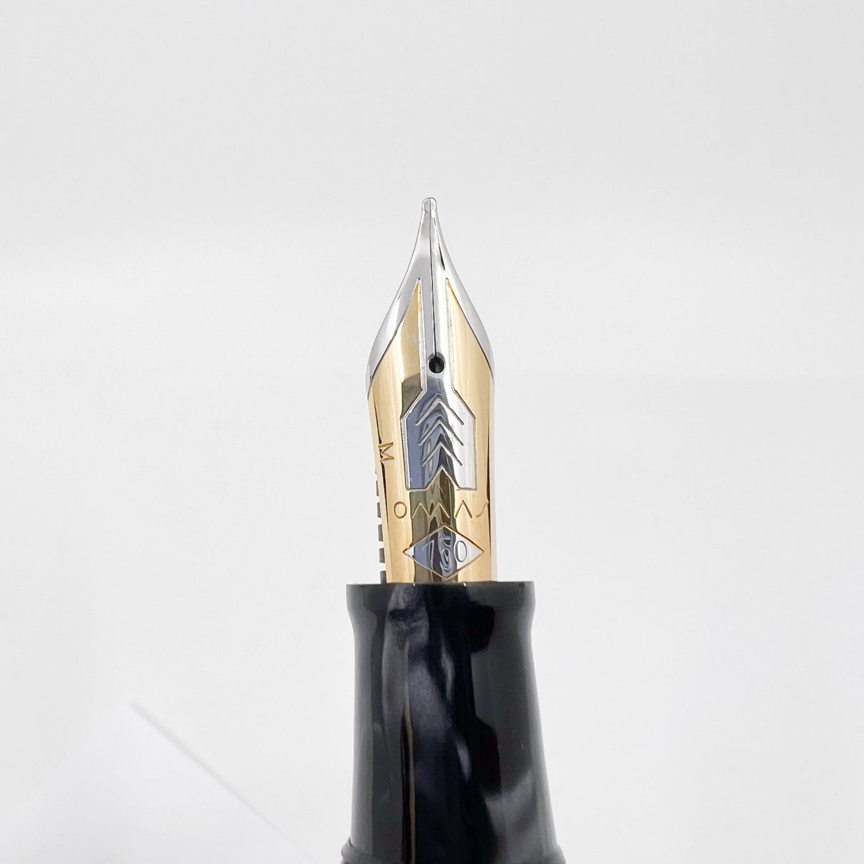 OMAS  Cinema 100th Anniversary Celluloid Limited Edition Fountain Pen - Medium 18kt Gold Nib