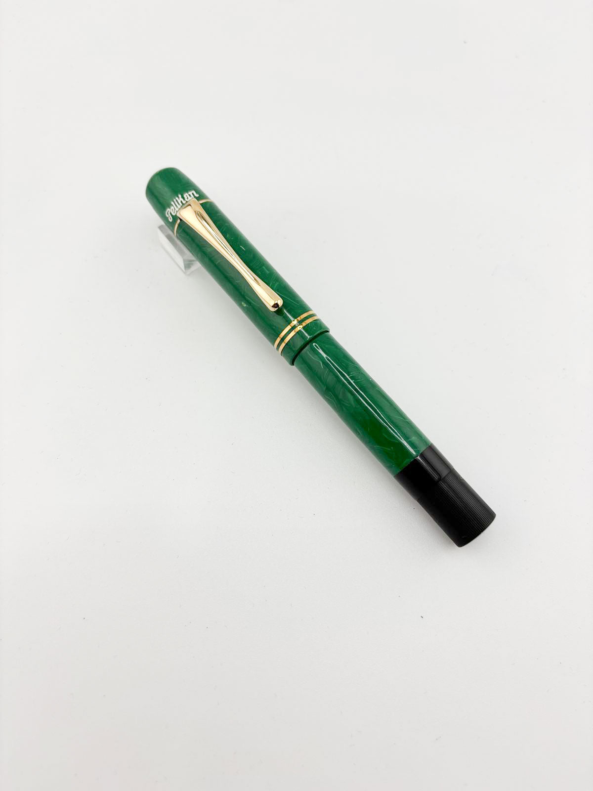 Pelikan Jade Green Celluloid (1935 Originals of their Time) Limited Edition Fountain Pen - Broad 18kt Gold Nib