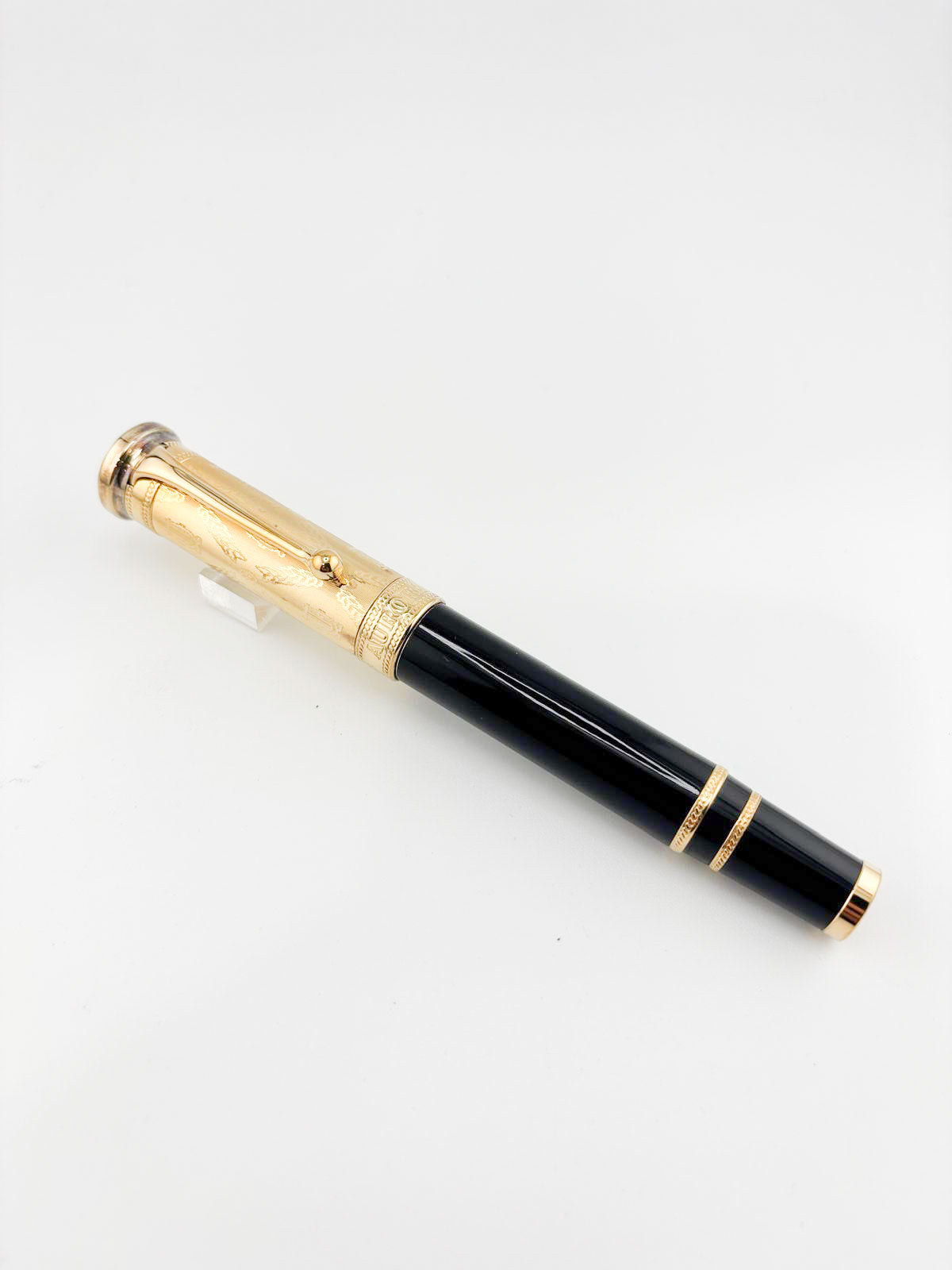 Aurora Guisseppe Verdi Opera Doue  Limited Edition Fountain Pen - Extra Fine 18kt Gold Nib
